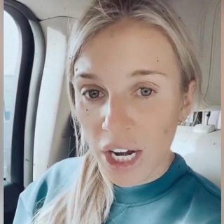 Kelly Stafford, wife of Detroit Lions QB, issues apology after calling Michigan a 'dictatorship' in Instagram rant about Covid-19 restrictions