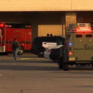 Boy, 15, arrested after eight people injured in mall shooting