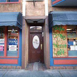 Durango yogurt shop vandalized; owner puts up sign threatening to shoot