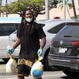 Former NFL star Marshawn Lynch hands out 200 Thanksgiving turkeys near Aloha Stadium