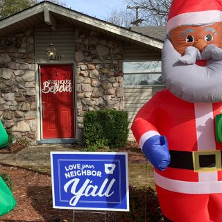 Arkansas man receives racist letter about his Black Santa decorations