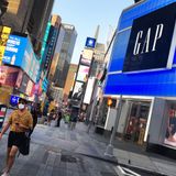 Gap shares tumble as earnings fall short, retailer 'remains optimistic' about the holidays