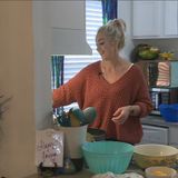 North Austin woman expecting quiet Thanksgiving cooks for 20 families in need