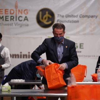 Virginia governor, first lady and cabinet members volunteer at food banks today