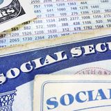 There's a proposal to pay Social Security benefits at a flat rate. Here's how it would work