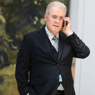 GOP megadonor Robert Mercer made his first six-figure donation to Trump’s reelection, new filing shows