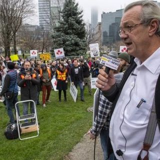 MPP Randy Hillier’s sons arrested at Perth, Ont., bar amid dispute over masks | Globalnews.ca