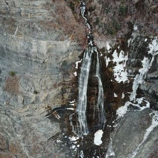 Utah businessman offers to buy Bridal Veil Falls as part of proposed development plan