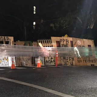 Barricades grow on Mississippi Avenue following North Portland standoff