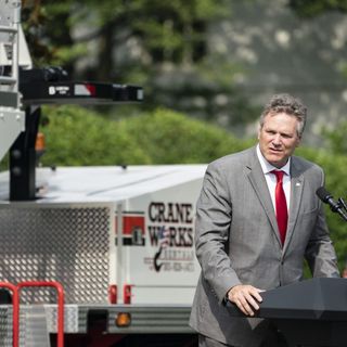 Alaska Gov. Dunleavy says Biden has ‘outside chance’ of becoming next president - Alaska Public Media