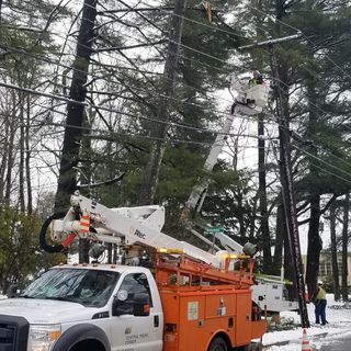 170,000 Mainers Still Without Power Following Spring Nor'easter