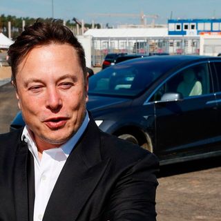 Elon Musk Advises CEOs to Stop Wasting Time on PowerPoint, Meetings