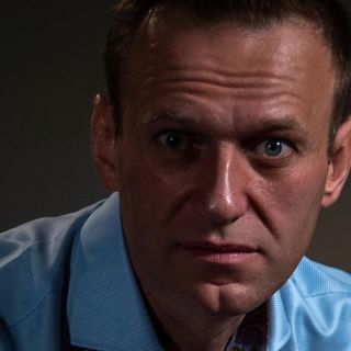 CNN-Bellingcat investigation identifies Russian specialists who trailed Putin's nemesis Alexey Navalny before he was poisoned | CNN