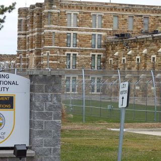 4th Kansas prison worker, 1st inmate test positive for coronavirus