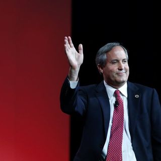 Lawyer hired to defend Texas AG Ken Paxton in whistleblower case will cost state $540 an hour