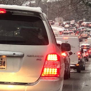 Snow causes gridlock in metro Baltimore; 260+ crashes on state roads, 106+ in the city