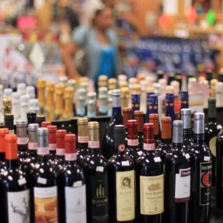 Georgians stock up on alcohol as residents stay home in face of virus