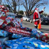 Martha's Kitchen gives away thousands of gifts to Bay Area families in need