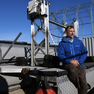 These Maryland companies have teamed up to help grow oysters in deeper water — with the help of solar energy