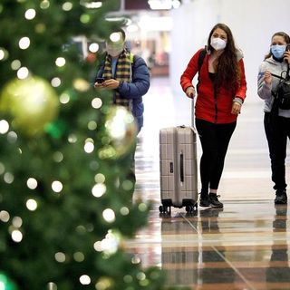 U.S. air travel reached post-March peak on day before Christmas Eve