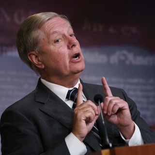 Graham wants US to officially say: 'We don't blame Trump, we blame China'