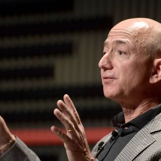 Amazon wants to pay the New York Times and BuzzFeed to expand to reach shoppers outside the US