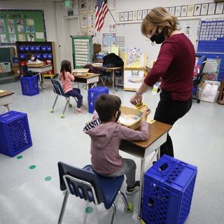 Gov. Newsom promises $2 billion for California schools to create 2021 reopening plans