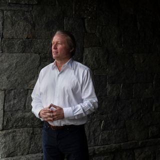 Health care magnate Kent Thiry wants to fix democracy — starting in Colorado