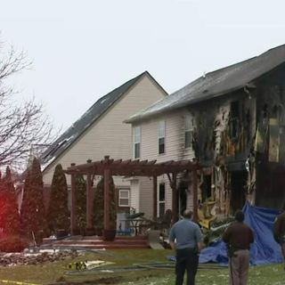 3 people dead after plane crashes into Lyon Township home, sheriff says