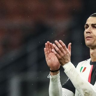 Cristiano Ronaldo and Juventus squad give up $100 million in wages amid coronavirus outbreak | CNN