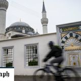 Germany looks to train imams in bid to root out extremism