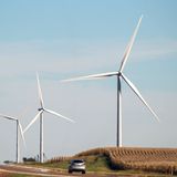 Clean power agreement could spur $1.2 billion in wind, solar energy projects in Nebraska