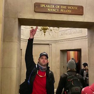 Investigation launched after photo shows Sanford firefighter inside Capitol during riot