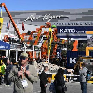 Las Vegas tourism officials hoping for convention rebound in 2021