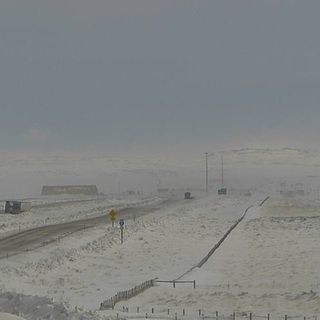 3 Dead, 7 Hospitalized in Pileups With 140 Vehicles on I-80 in Wyoming