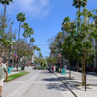 Santa Monica’s Fast-Food Ban Could Have Consequences For Restaurant Takeout