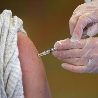 Connecticut might add residents aged 65+, those with high-risk conditions, to next phase of COVID-19 vaccinations; state to receive thousands of additional doses