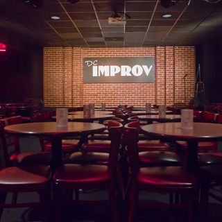 DC Improv hosts virtual open-mic night - WTOP News