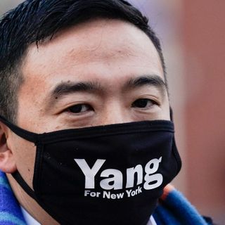 Andrew Yang Backs a Civilian Commissioner for the NYPD, Keeping the SHSAT