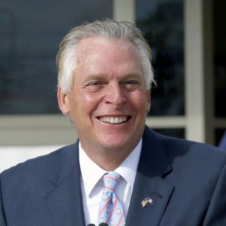 McAuliffe gets Pelosi endorsement for Virginia governor - WTOP News