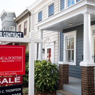 Existing home sales in 2020 hit highest point since 2006, but listings are at a record low