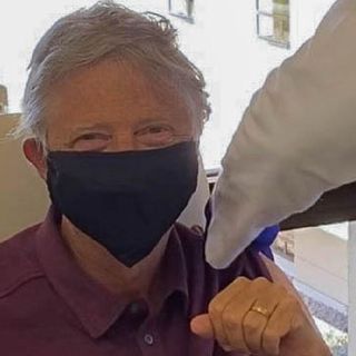 Bill Gates shares photo of his coronavirus vaccine, says 'I feel great'