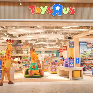 Toys R Us' last two stores in the U.S. are closed for good