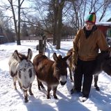 WATCH NOW: Mount Pleasant man used to work a city job. Now he's seeking the perfect pizza on his anarchic farm