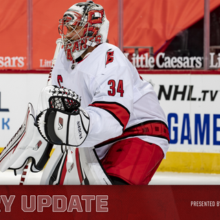 Petr Mrazek Undergoes Surgery on Right Thumb