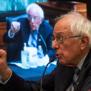 Sanders shakes up Senate staff