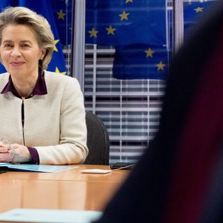 Blame von der Leyen