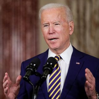 Biden says $15 minimum wage won't survive Covid relief talks, promises to push for pay hike later