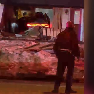 Philly Cop Drives Drunk, Plows Into House, Critically Hurts Woman, PD Says