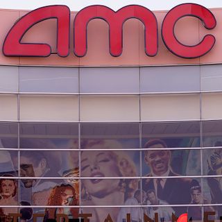 AMC Entertainment CEO's unusual plan to keep theater chain afloat praised